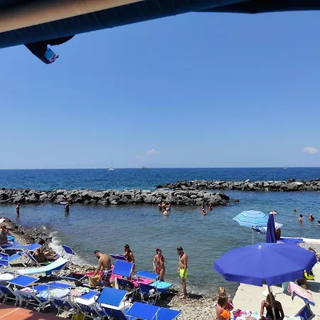 Semesterbostad Casa Vacanza Con Terrazza In Mare *